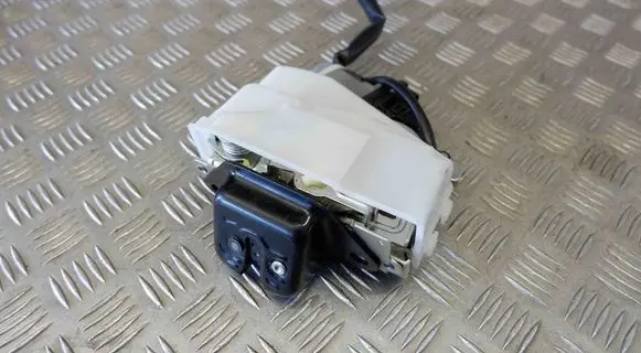 Tailgate/trunk/boot lock/catch/latch