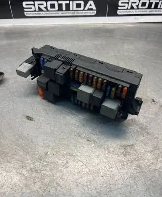 Mercedes-Benz E W211 Fuse module 2115454001