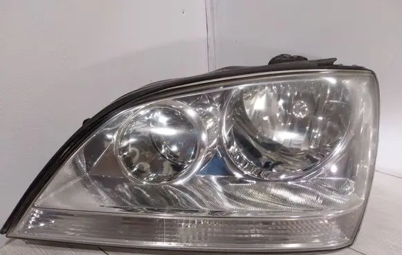 KIA Sorento Headlight/headlamp 2357NA