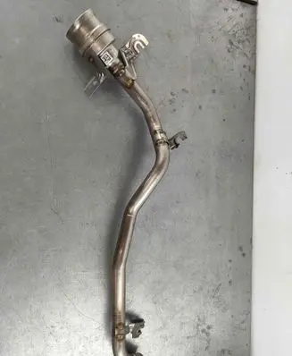 Fuel tank filler neck pipe