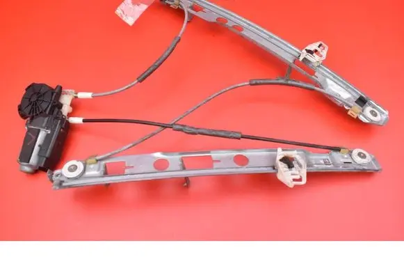 Renault Megane II Front door window regulator with motor