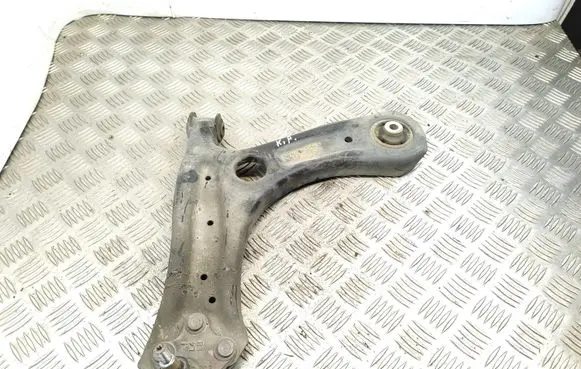 Skoda Fabia Mk2 (5J) Front lower control arm/wishbone