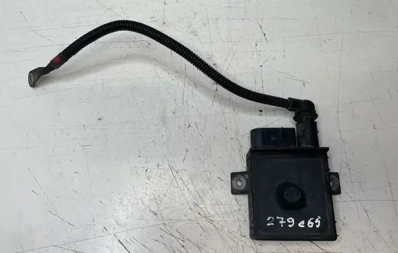 BMW 7 E65 E66 Glow plug pre-heat relay 0522140