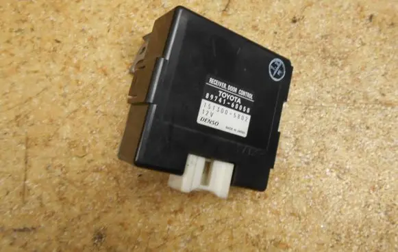 Toyota Land Cruiser (J100) Other control units/modules 8974160050