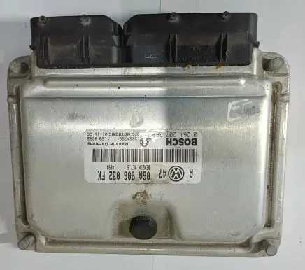 Volkswagen Golf IV Engine control unit/module 06A906032FK 0261207360