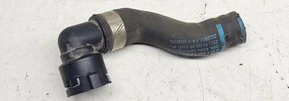 Coolant pipe/hose