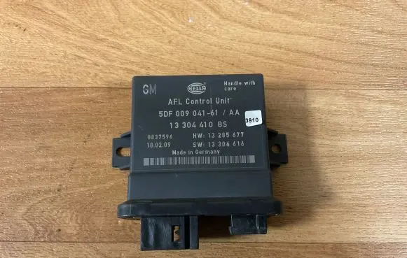 Opel Insignia A Light module LCM 13285677 13304410 5DF00904161