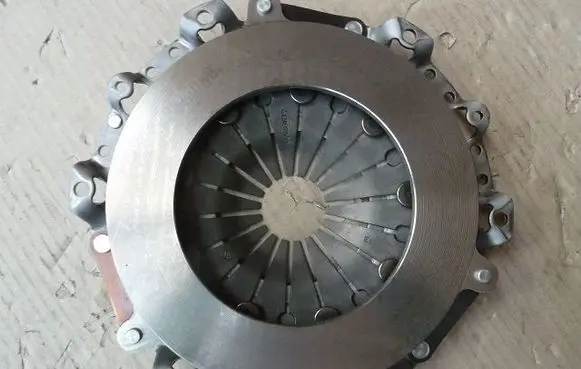 Mazda Tribute Pressure plate 3082600578