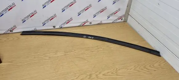 BMW 2 F46 Engine compartment rubber 7300515