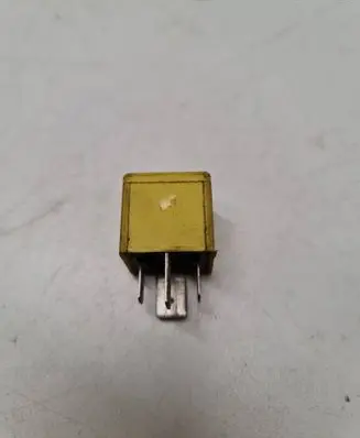 Opel Astra G Other relay 90226846 V23134J523369