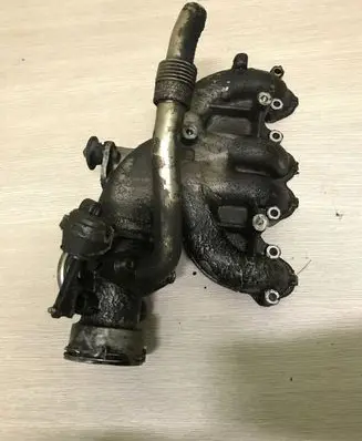Ford Galaxy Intake manifold 038129713AB