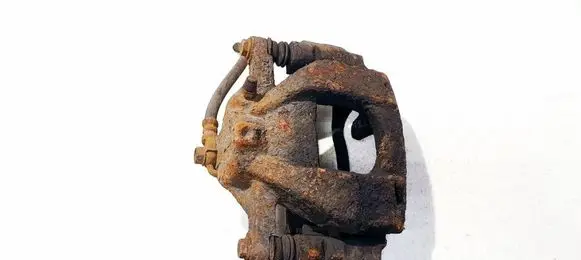 Toyota Auris 150 Front brake caliper 