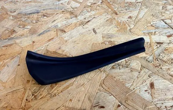 Nissan Qashqai+2 Fender trim (molding) 66895BR00A