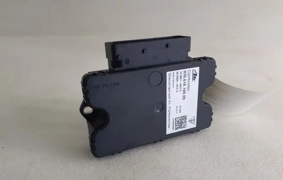 Porsche Panamera (970) Hand brake control module 97061810909 368141