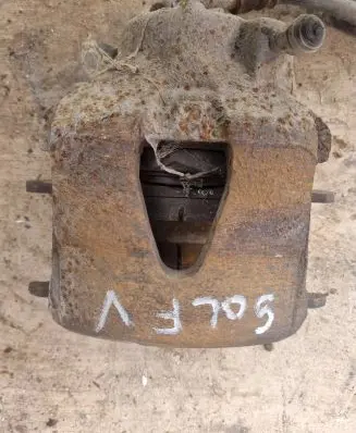 Volkswagen Golf V Front brake caliper