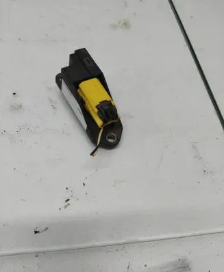 Volkswagen Sharan Airbag deployment crash/impact sensor 5WK42895 6Q0909606