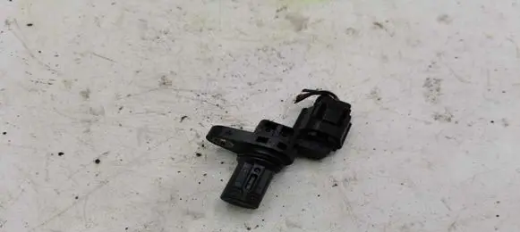 Mitsubishi Outlander Camshaft position sensor 05T30771