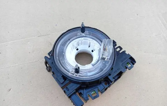 Volkswagen Golf Plus Tailgate/trunk/boot open switch 5K0953549E