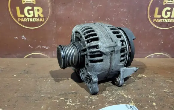 Skoda Octavia Mk2 (1Z) Generator/alternator 06F903023F