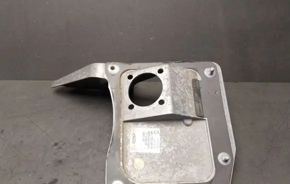 Audi A8 S8 D3 4E Accelerator throttle pedal bracket 4E1723111 4E1723031D
