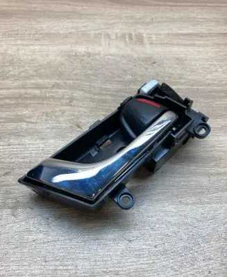 Subaru Legacy Front door interior handle 8D02