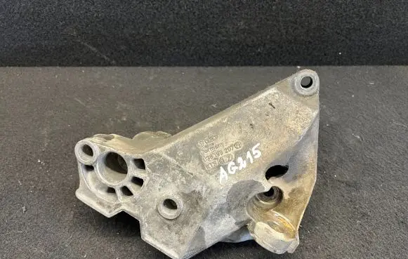 Audi A3 S3 8L Engine mount bracket 038199207
