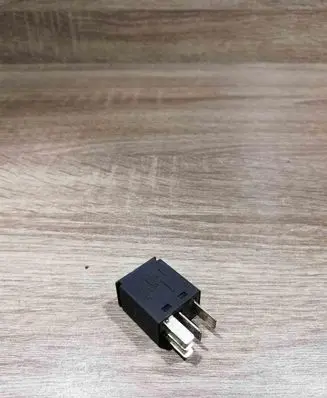 Ford Mondeo Mk III Other relay F57B14B192AA