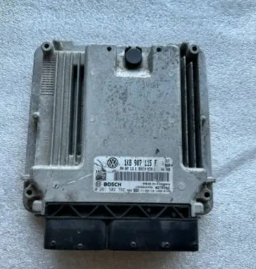 Volkswagen Golf VI Engine control unit/module 1K8907115F 0261S02782