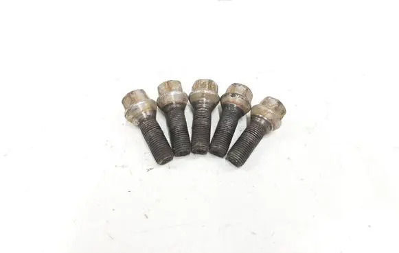 Volvo V70 Nuts/bolts