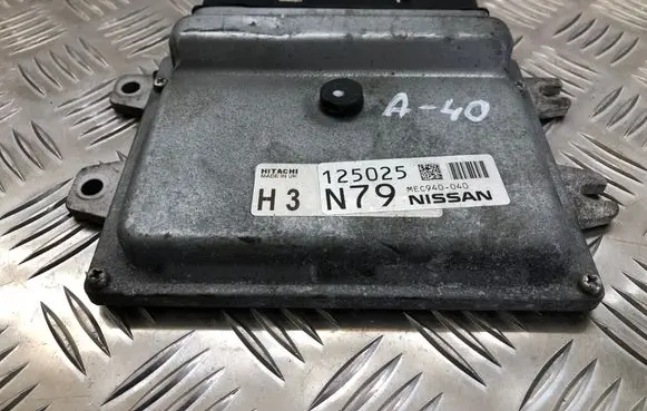 Nissan Juke I F15 Engine control unit/module MEC940040 125025