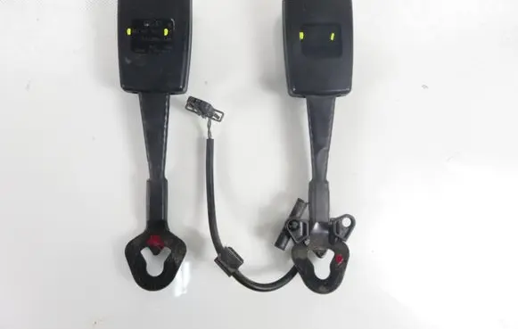 Audi A4 S4 B7 8E 8H Front seatbelt buckle 8E0857755C 8E0857755G