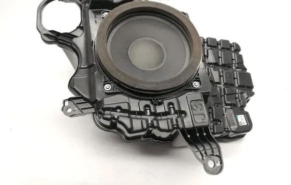 Toyota RAV 4 (XA50) Subwoofer speaker 06520D0092