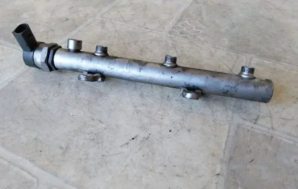 Audi A6 S6 C6 4F Fuel main line pipe 059130090AF
