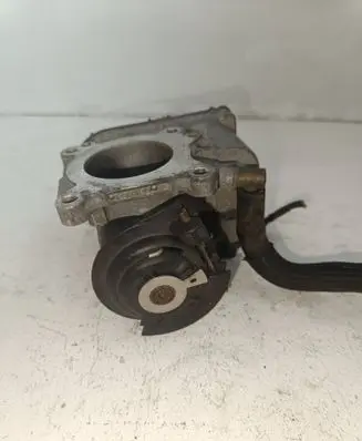 Volkswagen Polo Throttle body valve 036133064J