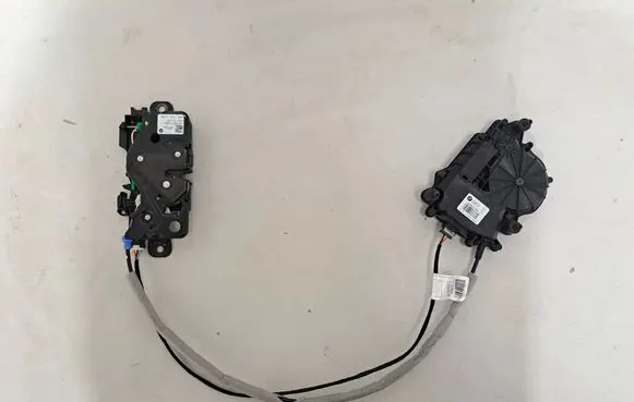 BMW X4 G02 Tailgate/trunk/boot lock/catch/latch 7357112 2704105