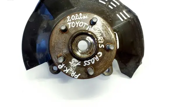 Toyota Yaris Cross Front wheel hub 