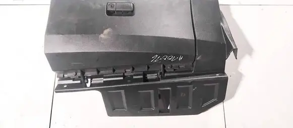Nissan Murano Z50 Glove box 68108ca000 k10481