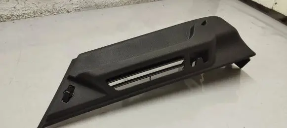 Opel Grandland X Other trunk/boot trim element Yp00013977