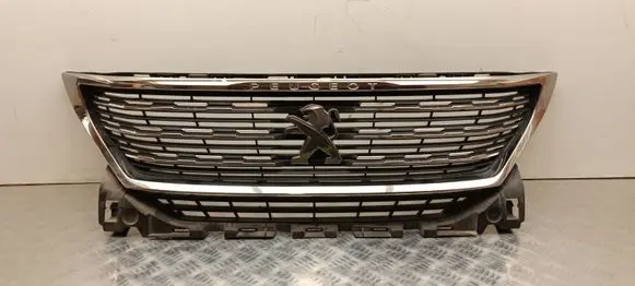 Peugeot 5008 II Front bumper upper radiator grill 9816547777