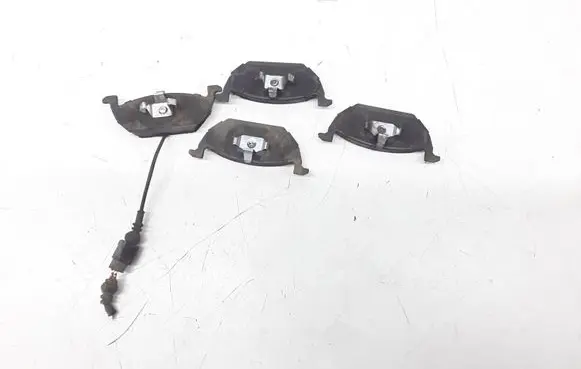 Volkswagen Jetta V Brake pads (front) 