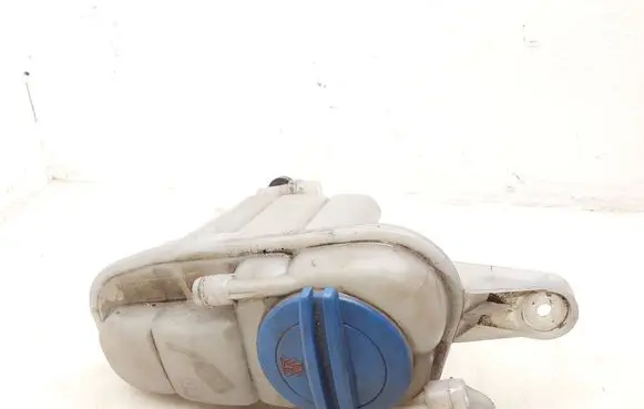 Audi A4 Allroad B8 Coolant expansion tank/reservoir 8K01214030