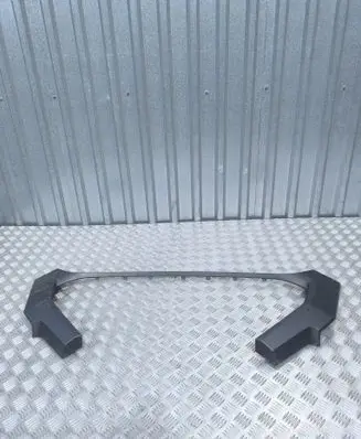 Toyota Hilux VIII Front bumper upper radiator grill 53121YP170
