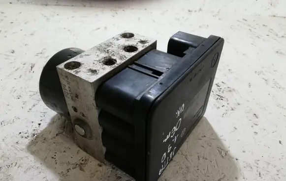 Volkswagen Jetta V ABS Pump 1K0907379AA