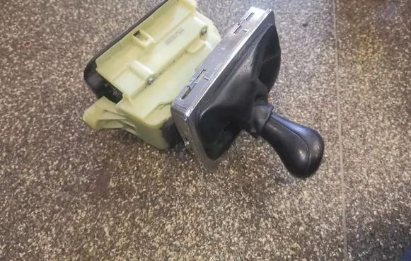 Mercedes-Benz E W212 Gear shifter/selector A2042678124