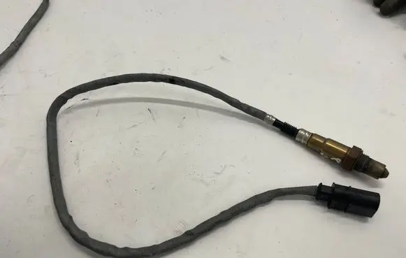 Mercedes-Benz C W205 Lambda probe sensor 0281004207