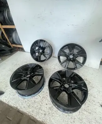 Volvo XC40 R19 alloy rim 32134557