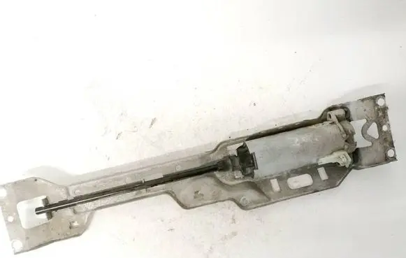 Mercedes-Benz CLS C219 Seat adjustment motor 0130002624 1-2158-01