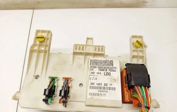 Ford Focus Fuse box set 4M5T14A073DE