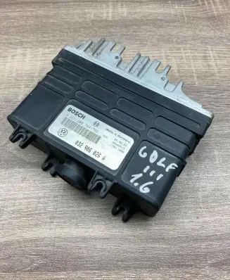 Volkswagen Golf III Engine control unit/module ECU 032906026A 0261200764