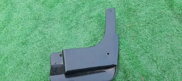 Nissan Patrol Y61 Front splash guards bracket 63851VD200